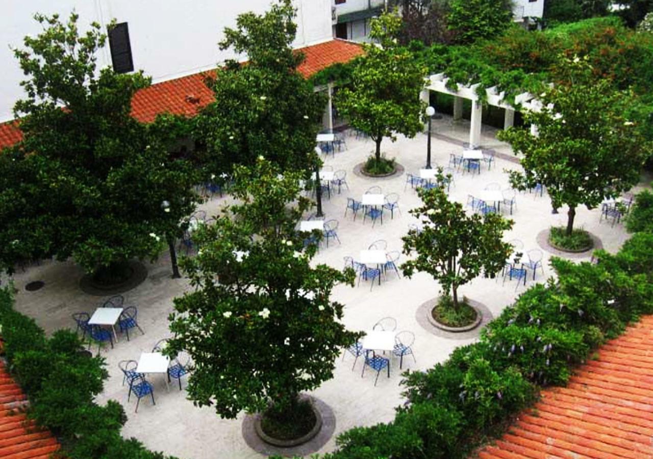 Hotel Sumadija Rafailovici Bečići 외부 사진